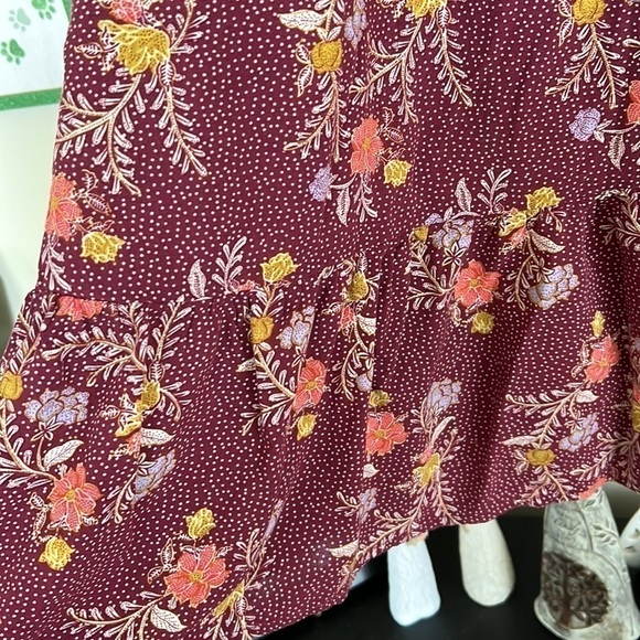MAURICES Burgundy/Gold/Orange/Lavender Floral Dress w/Ruffle Hem, Size XS, GUC. - Picture 8 of 9
